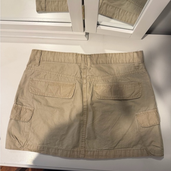 Zara Cargo Skirt - Picture 2 of 3